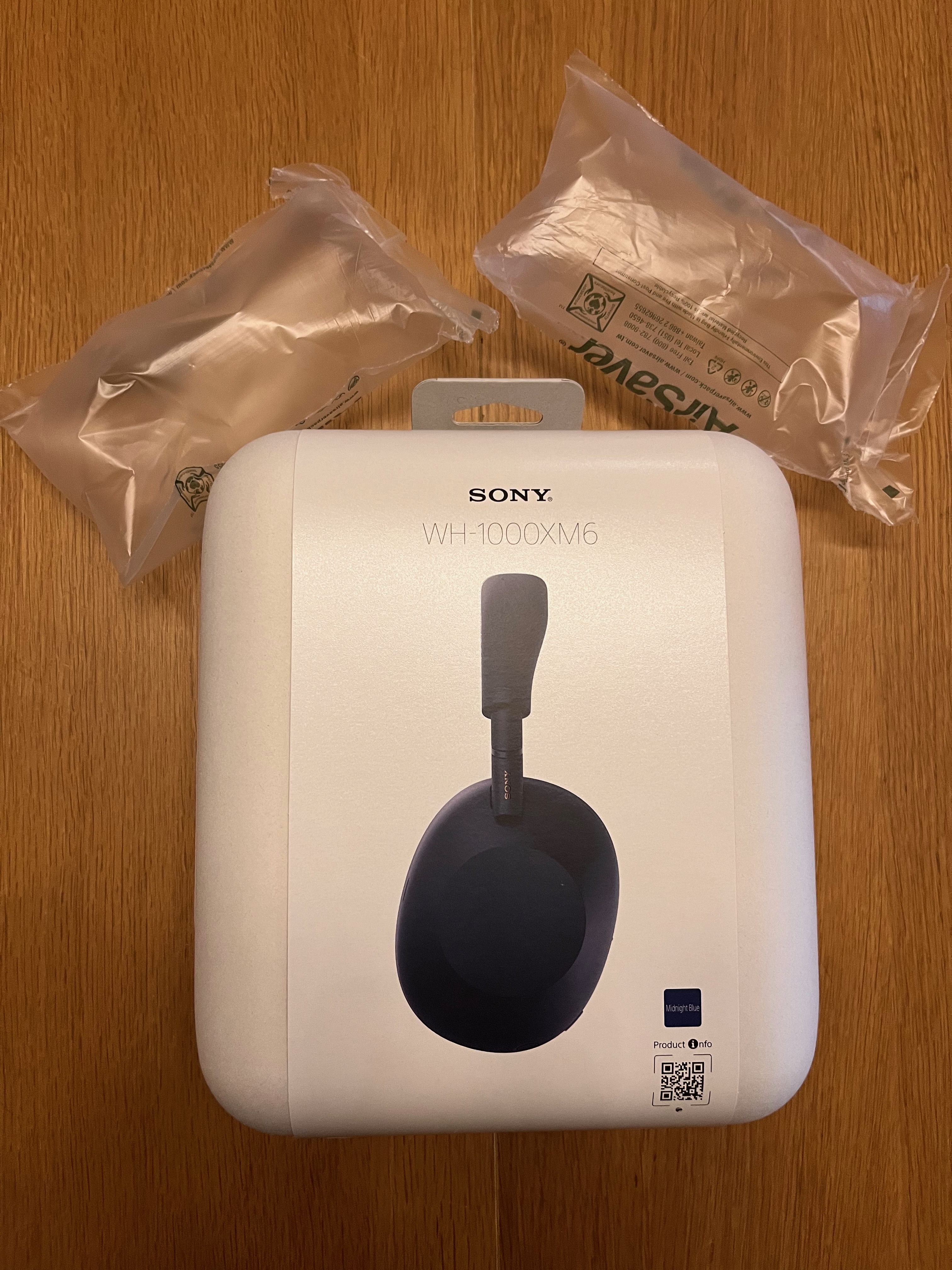 2-headphone-with-air